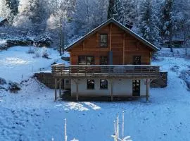 CHALET LES PRIMEVÈRES 4 Étoiles