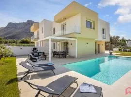 Brand New Villa with Private Heated Pool