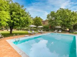 Beautiful Home In Rapolano Terme Si
