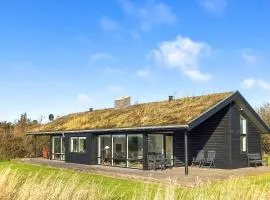Beautiful Home In Blokhus With Kitchen