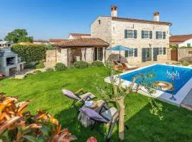 Gorgeous Home In Sisan With Wifi