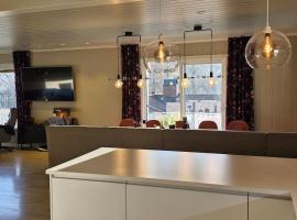 Moderne hus for storfamilien!, hotel in Drammen