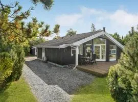 Two-Bedroom Holiday Home In Logstor