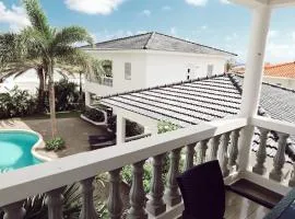 Palm Crest Curacao 150C