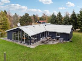 Holiday Home Kamillevej Væggerløse Denm, hotel em Bøtø By