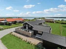 3 Bedroom Nice Home In Hurup Thy