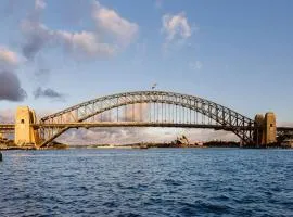 Luna Residence at Sydney Harbour