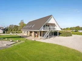 Beautiful Apartment In Glesborg