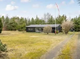 Nice Home In Hals With Wifi
