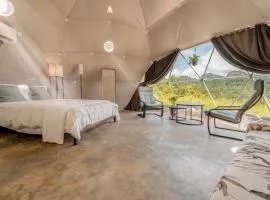 Unique Glamping Experience & Romantic Dome with Nature Escape and River