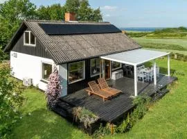 Lovely Home In Knebel With Wifi