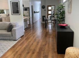 Position Perfect in the Heart of Sherbrooke, hotel v destinaci Sherbrooke