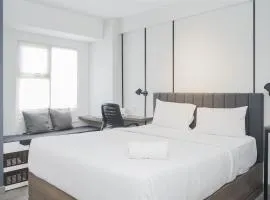 Warm and Simply Studio Room at Urbantown Serpong Apartment By Travelio