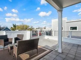 Luxe Penthouse in Old Town Manchester with Views!