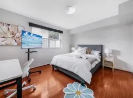 Bexley near Train Shopping Airport with Pool 11ppl Ground Floor