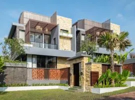 Private Villa Ayra 9B by OriVista 10mins to Melasti Beach