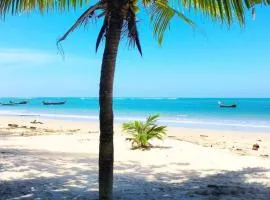 1bedroom apartment infinity pool, Gym, walk to lovely Naiyang Beach
