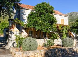 Holiday Home Stone Oasis, Hotel in Orebić