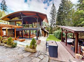 Chata v srdci lesa, lomam&ouml;kki kohteessa Čadca