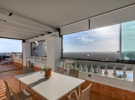 Las Marismas Atico PLUS by Ĥ - Isla Canela Golf GLHM59P19, hotel v destinaci Isla Canela