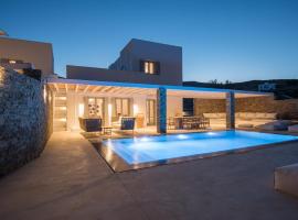 Dreamy 5 BDR Antiparos pool villa, hotel in Andiparos