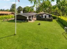 Awesome Home In Gilleleje With Wifi