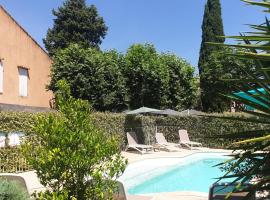 Auberge de la Cauquiere, hotel v destinácii Le Beausset