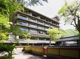 彩り湯かしき花と華