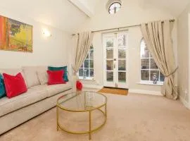 Monk Bar Garden Hideaway