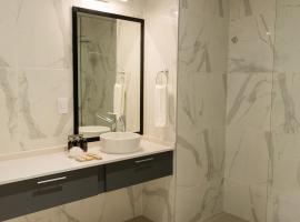 Hotel Boutique Gualamba، فندق في General Pinedo