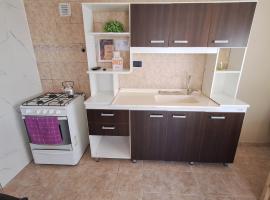 Hospedaje la flaca, hotel em Gobernador Gregores