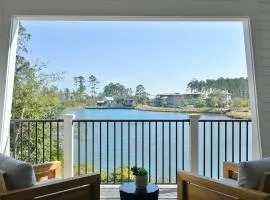 Lagoon View 5 Bedroom Moreland Village Home 5573