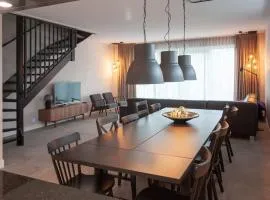 Wonderful Villa on water with 5 bedrooms and bathrooms