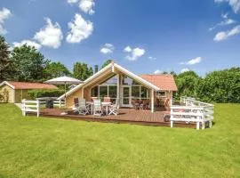 Three-Bedroom Holiday Home In Nykobing Sj