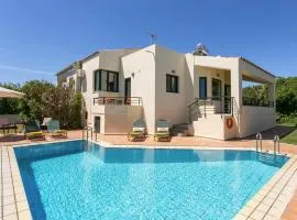 Villa Anni by Villa Plus