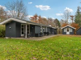 3 Bedroom Cozy Home In Gørlev, hotel v destinaci Gørlev