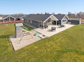 Awesome Home In Sydals With Kitchen、Høruphavのホテル