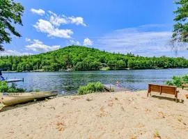 Lakefront Moose Pond Retreat