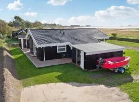 Gorgeous Home In Orø With Kitchen