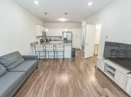 Lovely Townhome Near CU