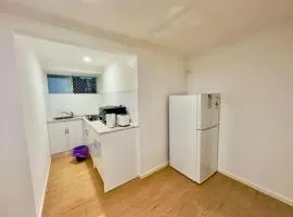 Prime 1BR Near Transport and Retail