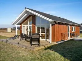3 Bedroom Lovely Home In Tarm