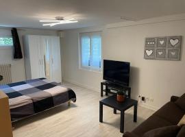 Appartement terrasse avec vue et parking privé、ルヴィエのホテル