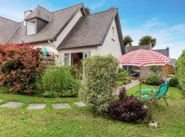 Nice Home In Le Minihic-Sur-Rance