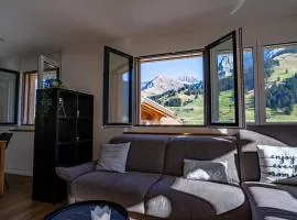 Chuenislodge1 Neu, grosse Terrasse & Designerofen, prächtige Aussicht