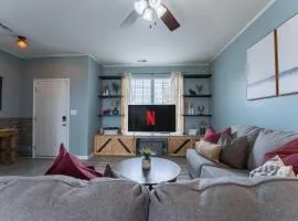 12MINSTOLOUVILLE,GAMERM,PATIOGrill-RusticElephant