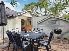 Lovely Home In Hemmet With Wifi