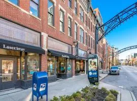 Walk to Convention Center, Secured Apt in Columbus