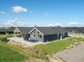 Stunning Home In Stege With Sauna, hotel em Stege