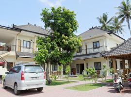 Whiterose Guesthouse, hostal o pensión en Senggigi
